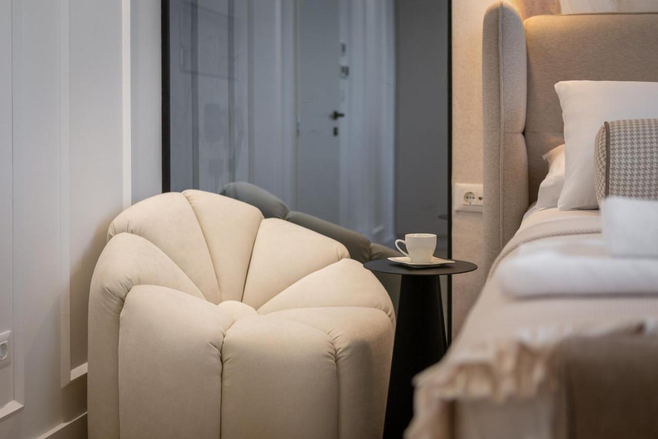 Luxury Le Prestige Few Minutes From Split's Iconic Waterfront Gæstehus
